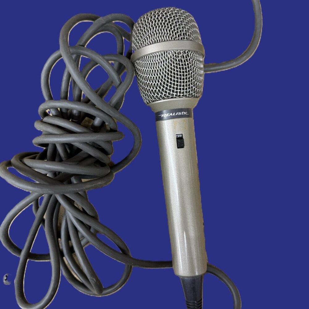 Vintage Realistic Cardioid Dynamic Microphone 33-1071